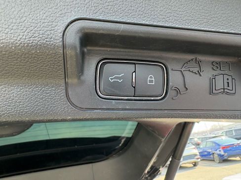 Used 2023 Ford Explorer XLT w/ Equipment Group 202A image 3