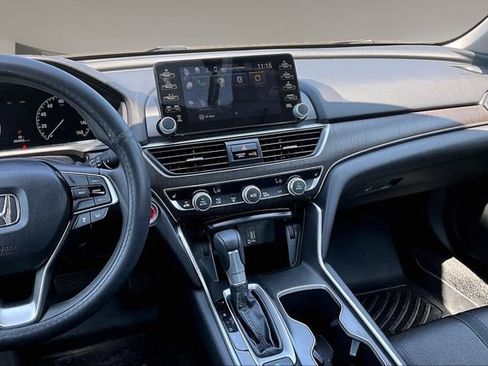 Used 2020 Honda Accord EX image 9