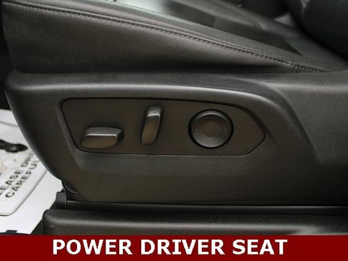 Used 2023 Chevrolet Suburban Z71 w/ Luxury Package image 13