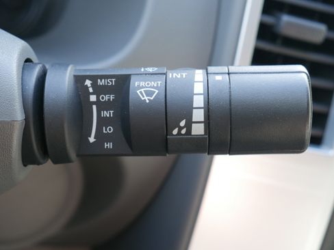 Used 2021 Nissan Frontier SV w/ Midnight Edition Floor Mats image 26