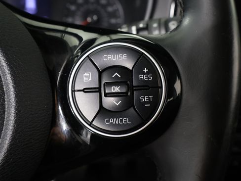 Used 2022 Kia Soul GT-Line FWD image 39