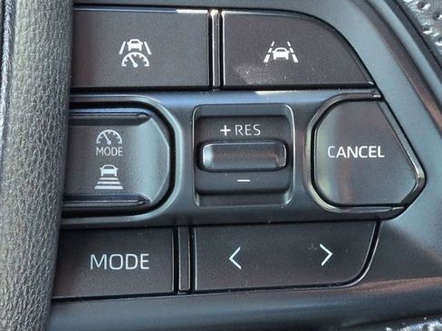 Certified 2024 Toyota Tacoma SR5 AWD/4WD image 19