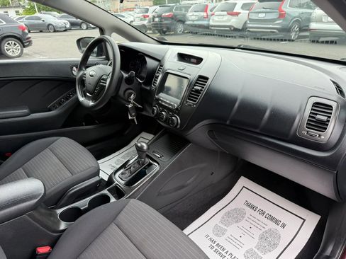 Used 2018 Kia Forte LX w/ LX Popular Package FWD image 31