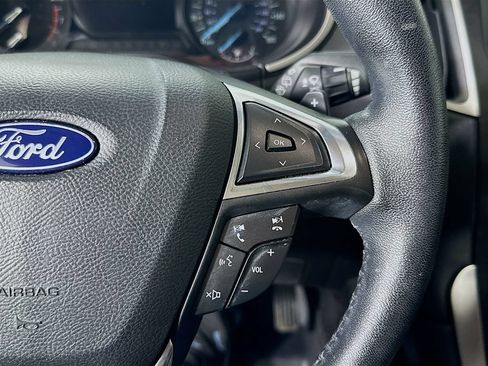 Used 2018 Ford Edge SEL FWD image 22