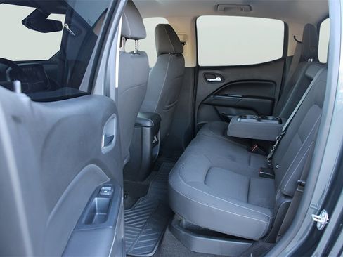 Used 2017 GMC Canyon SLE w/ SLE Convenience Package image 11