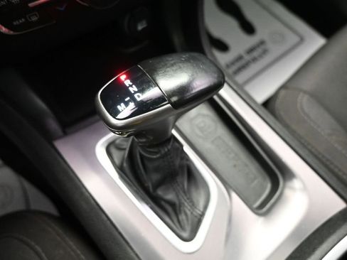 Used 2019 Dodge Charger SXT RWD image 21