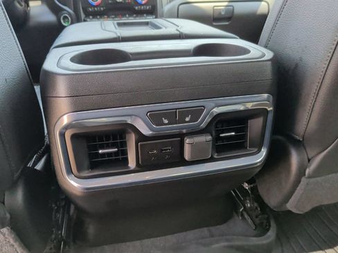 Used 2022 GMC Sierra 3500 Denali w/ Denali Ultimate Package AWD/4WD image 43