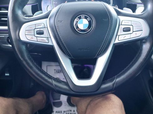 Used 2018 BMW 750i RWD image 20