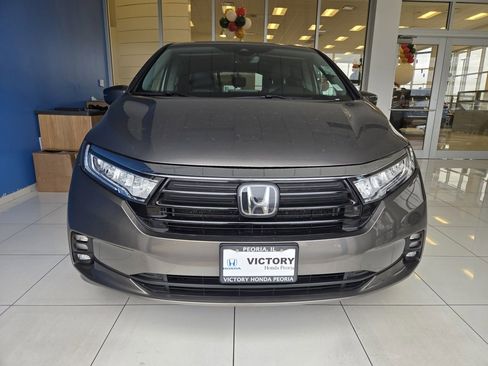 Used 2022 Honda Odyssey EX-L image 2
