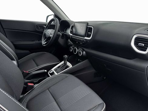 New 2026 Hyundai Venue SEL FWD image 15