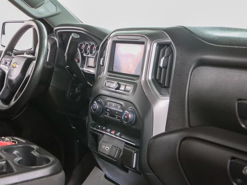 Used 2024 Chevrolet Silverado 1500 Custom AWD/4WD image 25