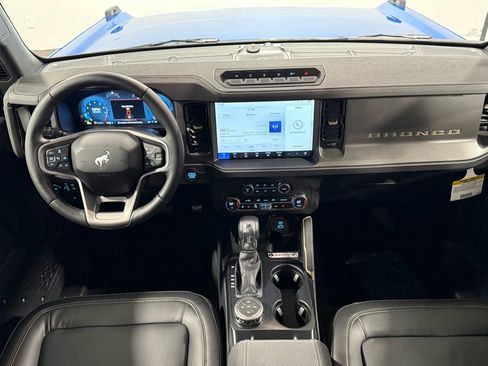 New 2025 Ford Bronco Badlands image 13