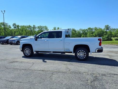 Used 2025 Chevrolet Silverado 2500 LTZ w/ LTZ Premium Package AWD/4WD image 37