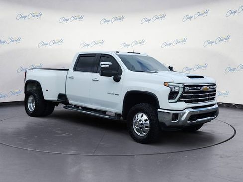 Used 2024 Chevrolet Silverado 3500 LTZ w/ LTZ Convenience Package image 7