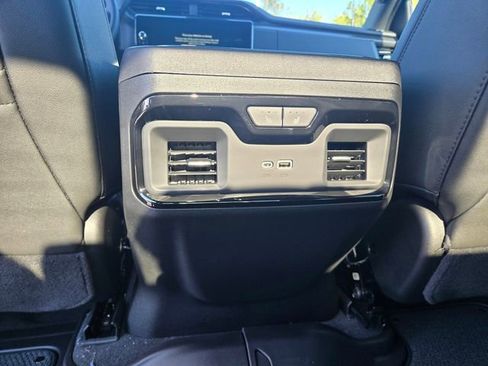 New 2026 GMC Sierra 2500 AT4 w/ AT4 Premium Plus Package AWD/4WD image 15