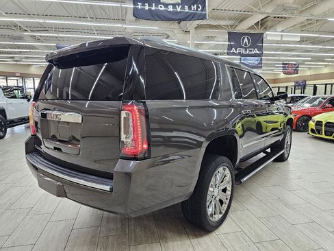 Used 2019 GMC Yukon XL Denali w/ Open Road Package image 6