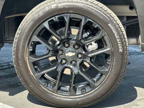 Certified 2025 Chevrolet Silverado 1500 High Country w/ Midnight Edition image 43