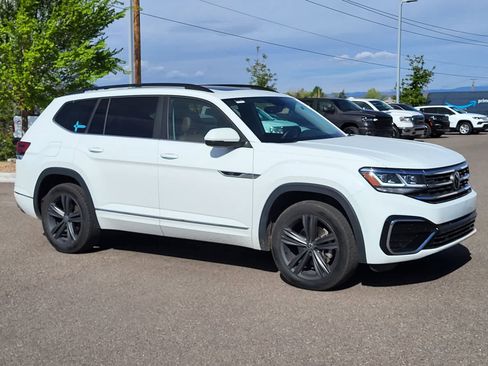 Used 2021 Volkswagen Atlas SE image 3