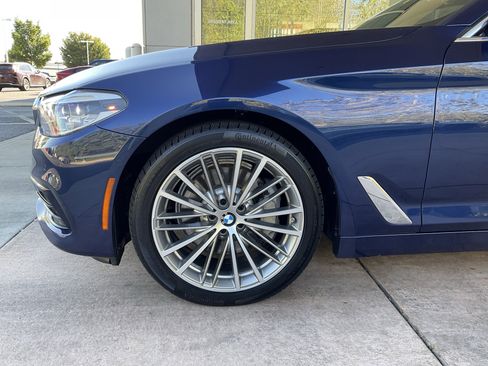 Used 2017 BMW 540i xDrive image 25