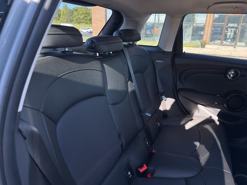 Used 2020 MINI Cooper 4-Door Hardtop FWD image 23