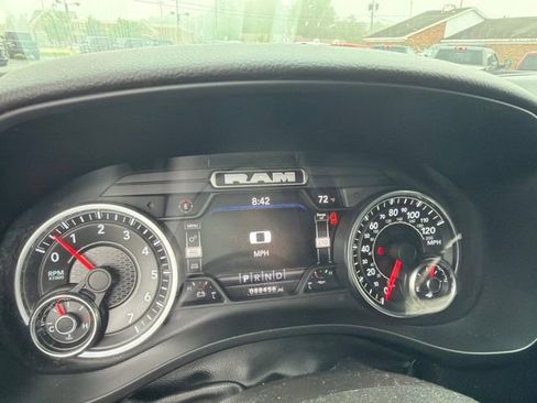 Used 2022 RAM 1500 Big Horn AWD/4WD image 10