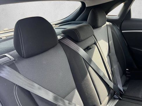 Used 2017 Hyundai Elantra GT image 20