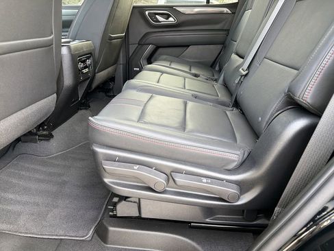 Used 2022 Chevrolet Tahoe RST w/ Sport Performance Package image 17