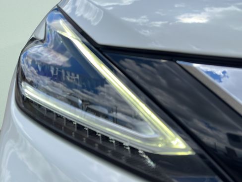 Used 2021 Nissan Murano Platinum w/ Cargo Package FWD image 25
