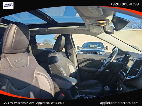 Used 2019 Jeep Cherokee Limited image 23