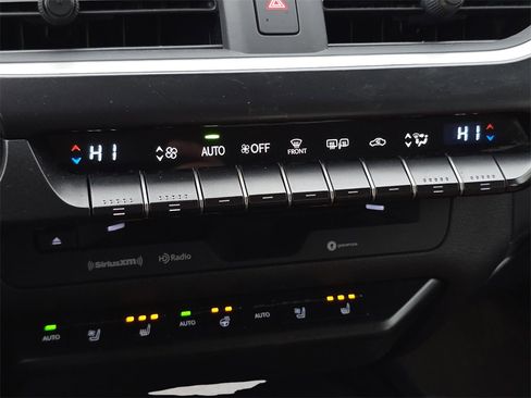 Used 2022 Lexus UX 250h w/ Premium Package image 33