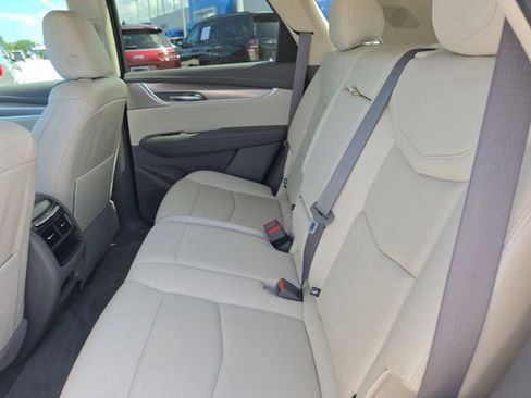 Used 2023 Cadillac XT5 Premium Luxury FWD image 12