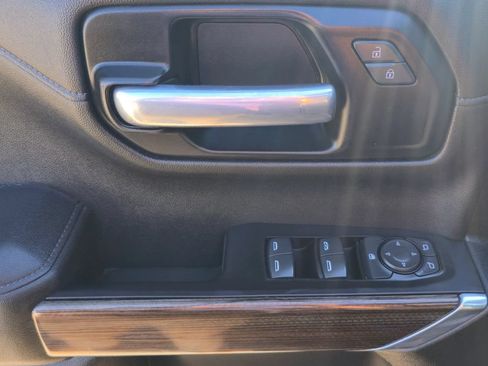 Used 2021 Chevrolet Silverado 1500 LT Trail Boss w/ Convenience Package II AWD/4WD image 20