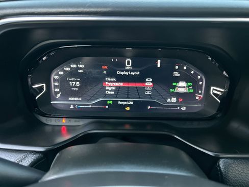 Used 2023 GMC Yukon XL Denali image 23