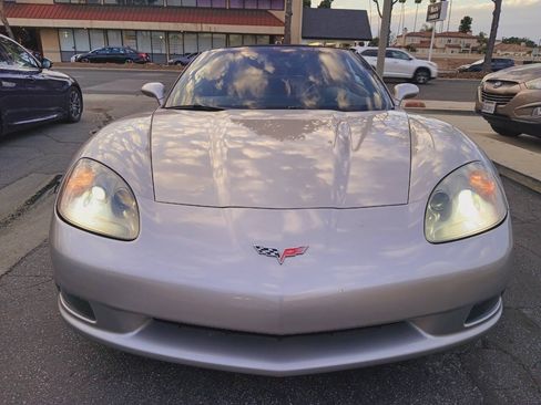 Used 2005 Chevrolet Corvette Coupe w/ Preferred Equipment Group RWD image 11