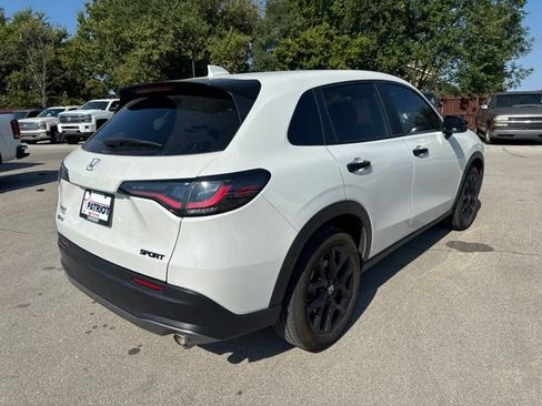 Used 2024 Honda HR-V Sport image 6