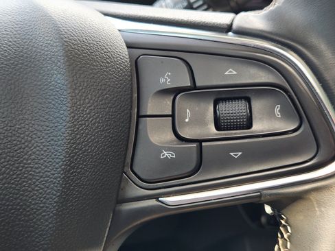 Used 2024 Buick Encore GX Avenir w/ Avenir Technology Package FWD image 24