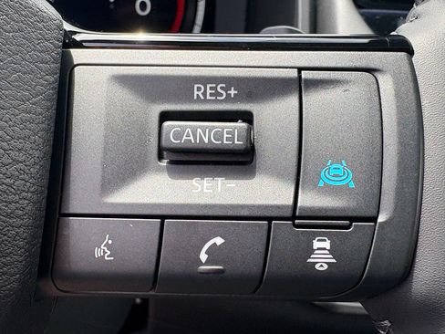 Used 2026 Nissan Rogue Platinum w/ Platinum Premium Package AWD/4WD image 18