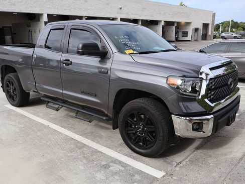 Used 2021 Toyota Tundra SR5 w/ SR5 Upgrade Package AWD/4WD image 6