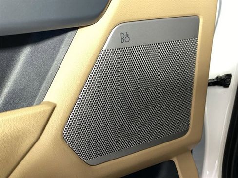 Used 2022 Ford F150 Lariat w/ Equipment Group 502A High image 31