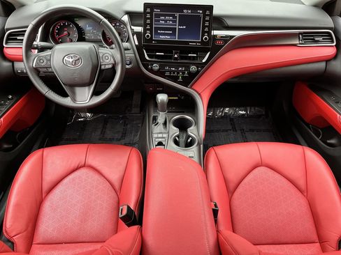 Used 2023 Toyota Camry XSE FWD image 9
