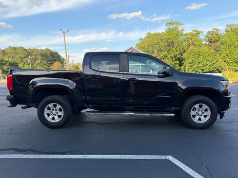 Used 2019 Chevrolet Colorado W/T w/ WT Convenience Package RWD image 11