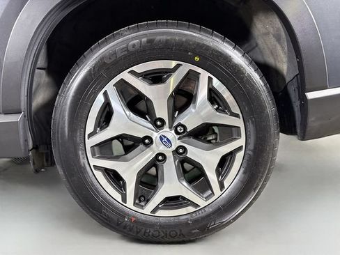 Used 2021 Subaru Forester Premium w/ Popular Package #1 AWD/4WD image 33