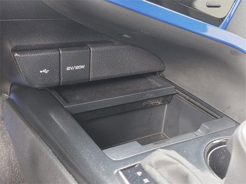 Used 2020 Toyota Camry SE image 17