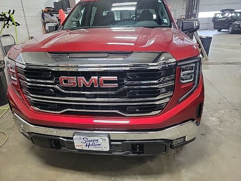 Used 2025 GMC Sierra 1500 SLT w/ SLT Premium Plus Package image 2