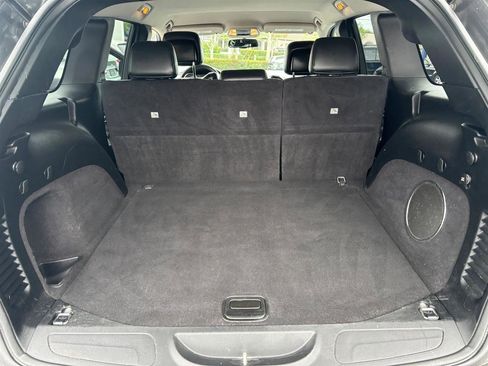 Used 2013 Jeep Grand Cherokee Laredo image 13