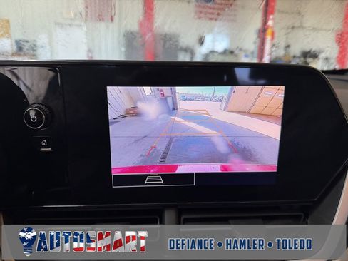 Used 2024 Chevrolet Trax LS w/ LS Convenience Package image 16