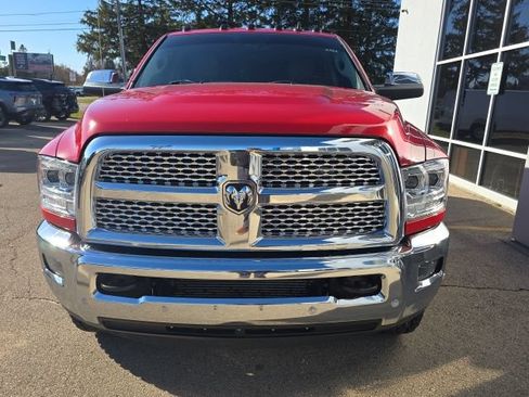 Used 2016 RAM 2500 Laramie w/ Convenience Group AWD/4WD image 2
