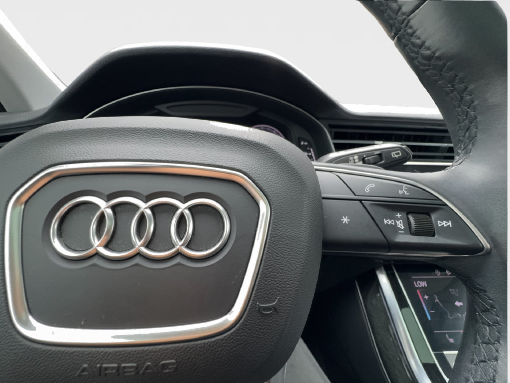 Used 2023 Audi Q7 2.0T Premium w/ Convenience Package AWD/4WD image 43