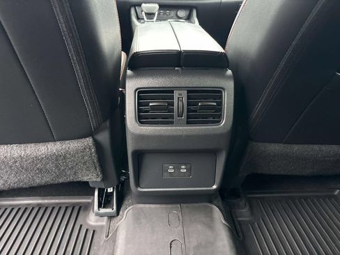 Used 2025 Nissan Rogue SV AWD/4WD image 12