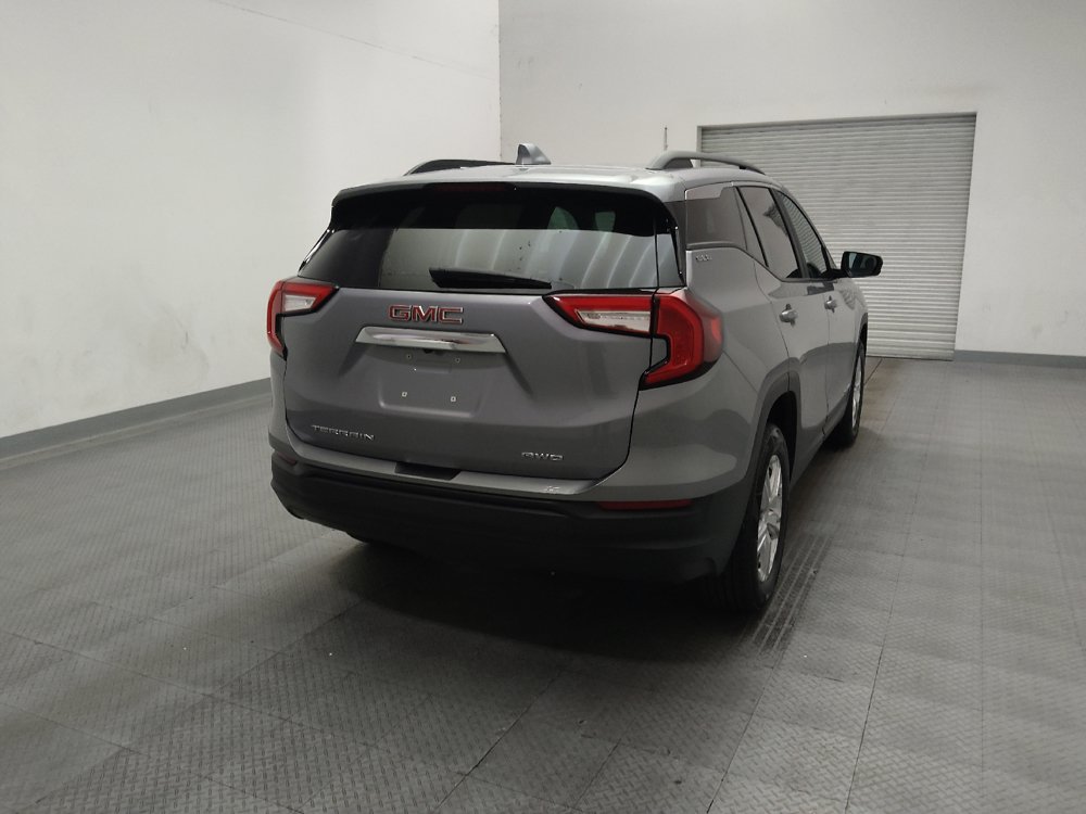 Used 2024 GMC Terrain SLE w/ Driver Convenience Package AWD/4WD image 7